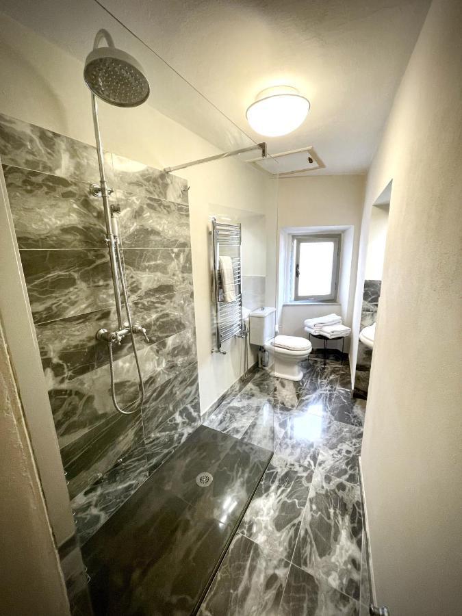 Luxury Apartment Angelio Barga Exteriér fotografie